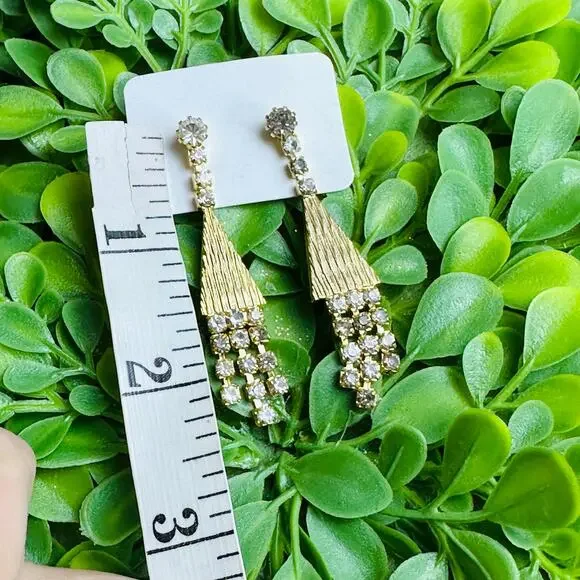 BOGO FREE CRYSTAL DANGLE EARRINGS - Picture 7 of 8